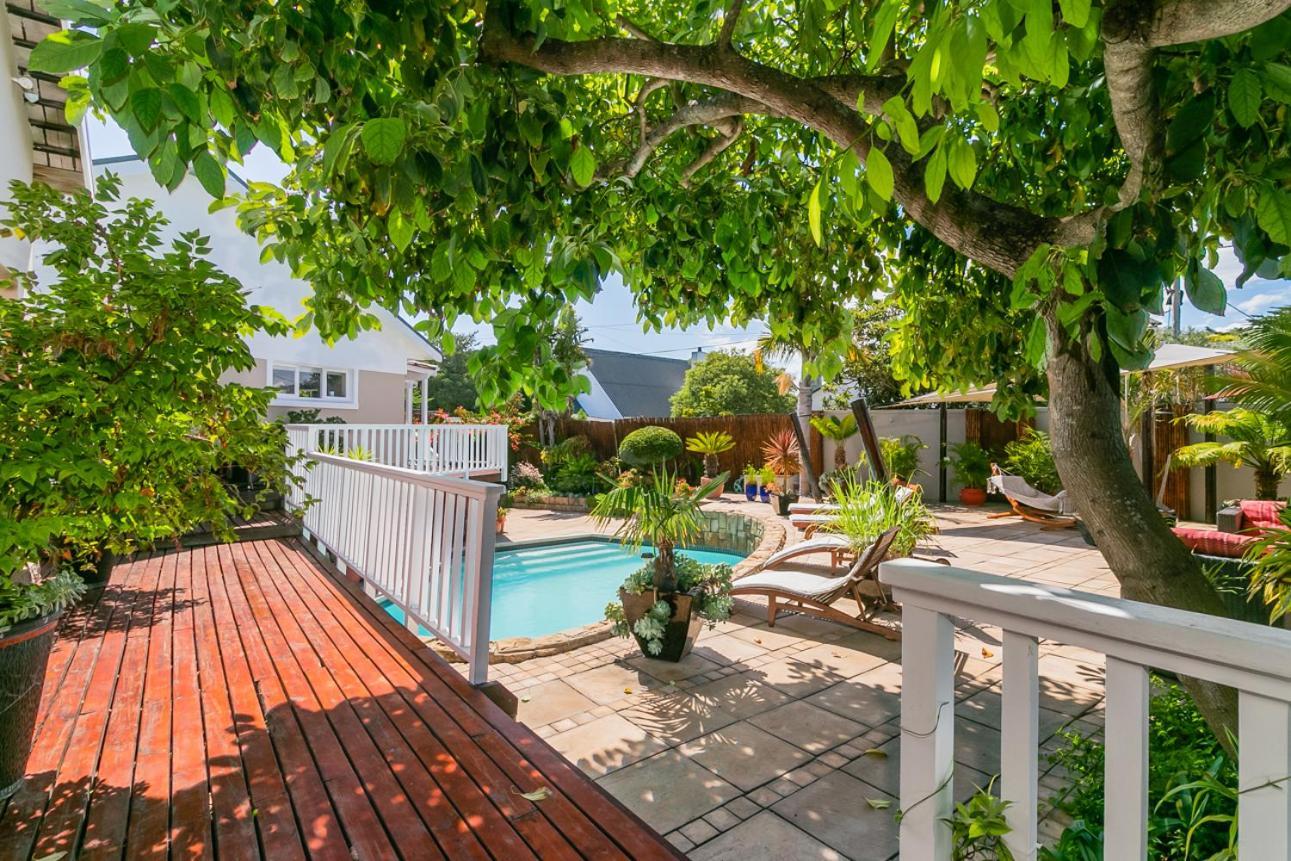 African Breeze Guesthouse Knysna Bagian luar foto