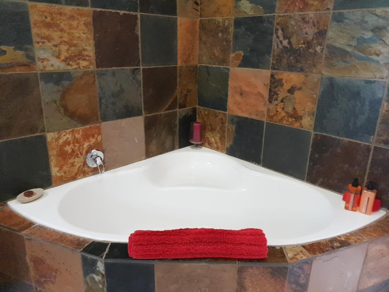 African Breeze Guesthouse Knysna Bagian luar foto